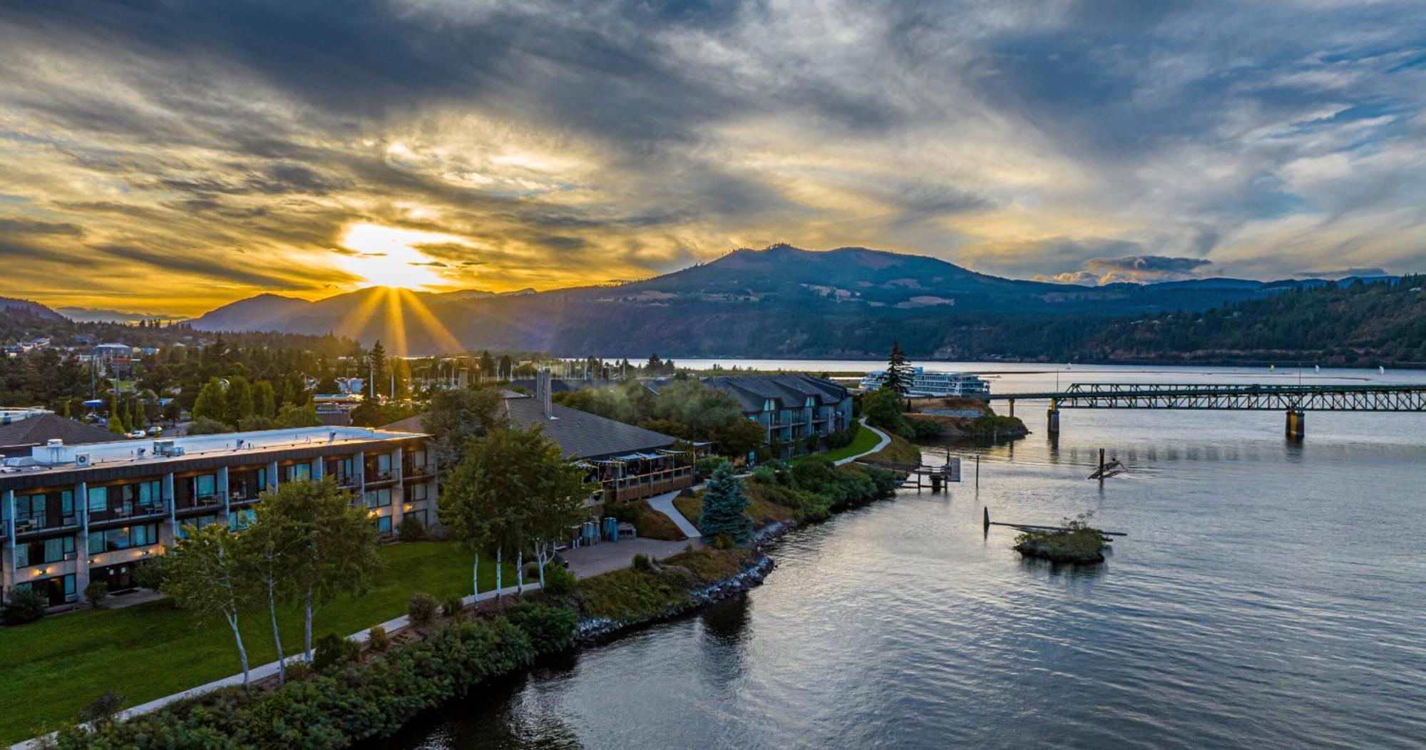 Best Western Plus Hood River Inn Eksteriør bilde